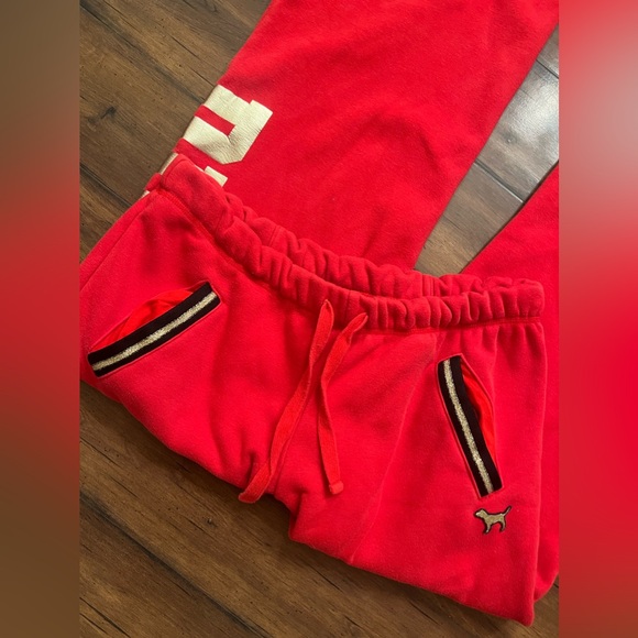 PINK VICTORIAS SECRET LOUNGE PANTS - Picture 2 of 8